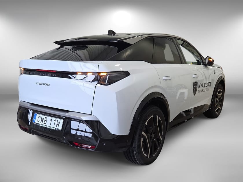 Bild 3 av Peugeot E-3008 GT 214hk 86kWh / Demo