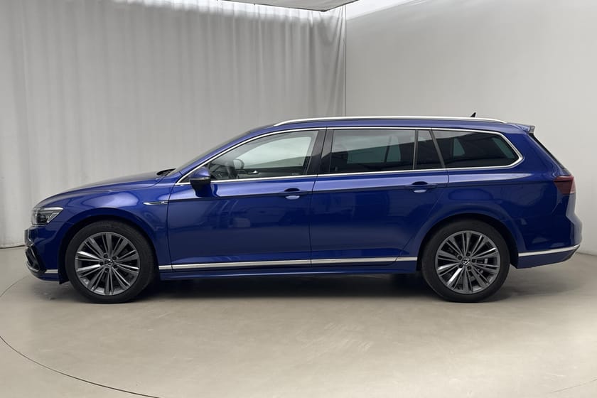 Bild 2 av Volkswagen Passat Sportscombi 2.0 TDI SC 4M (200hk) GT Executive R-Line