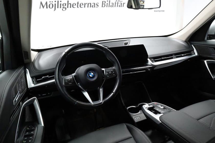 Bild 3 av BMW X1 xDrive30e | xLine | Comfort | Massage | Adaptiv fh.