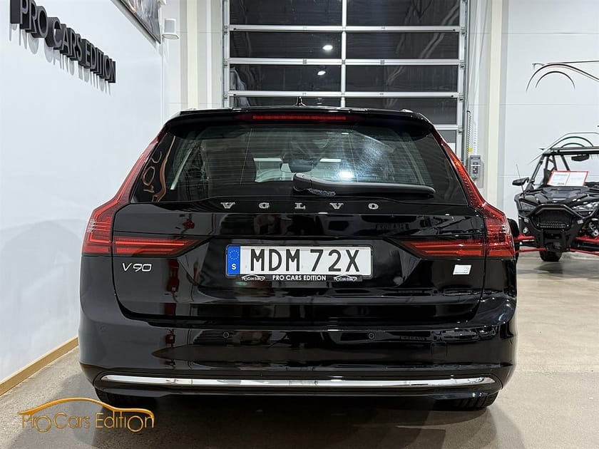 Bild 5 av Volvo V90 Recharge T6 AWD | 340hk Momentum | Drag | Se Utr.