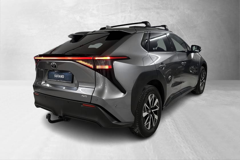 Bilde 5 av Toyota bZ4X Executive | Firehjulstrekk | Ryggekamera