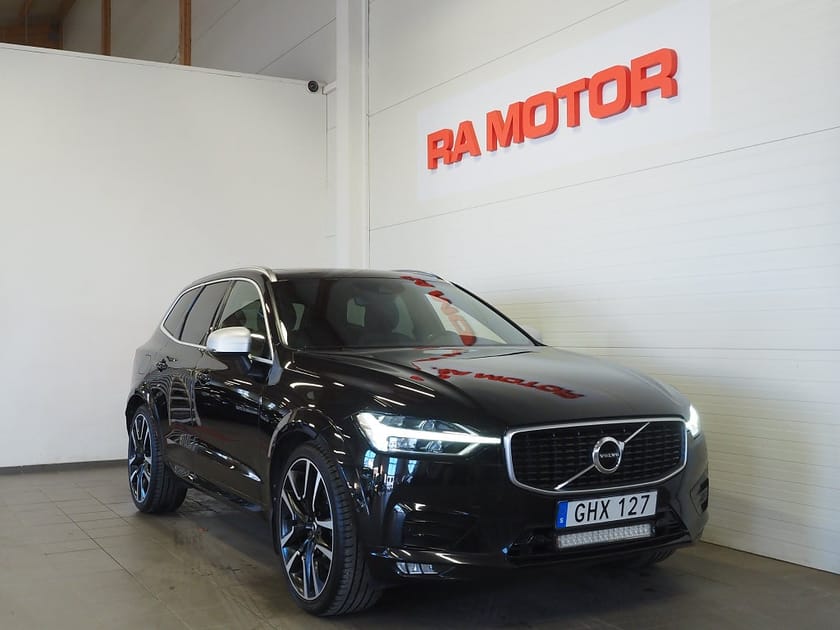 Bild 1 av Volvo XC60 T5 AWD 250hk R-Design |Luftfjädring|Pano|Drag|22"|