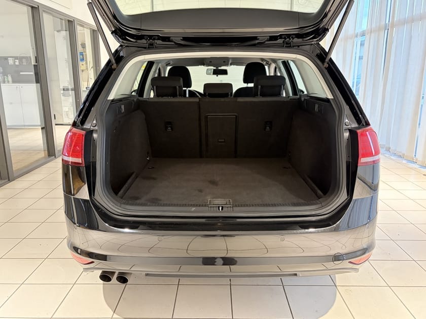 Bild 5 av Volkswagen Golf Sportscombi Masters 1.6 TDI 4Motion 105hk Aut