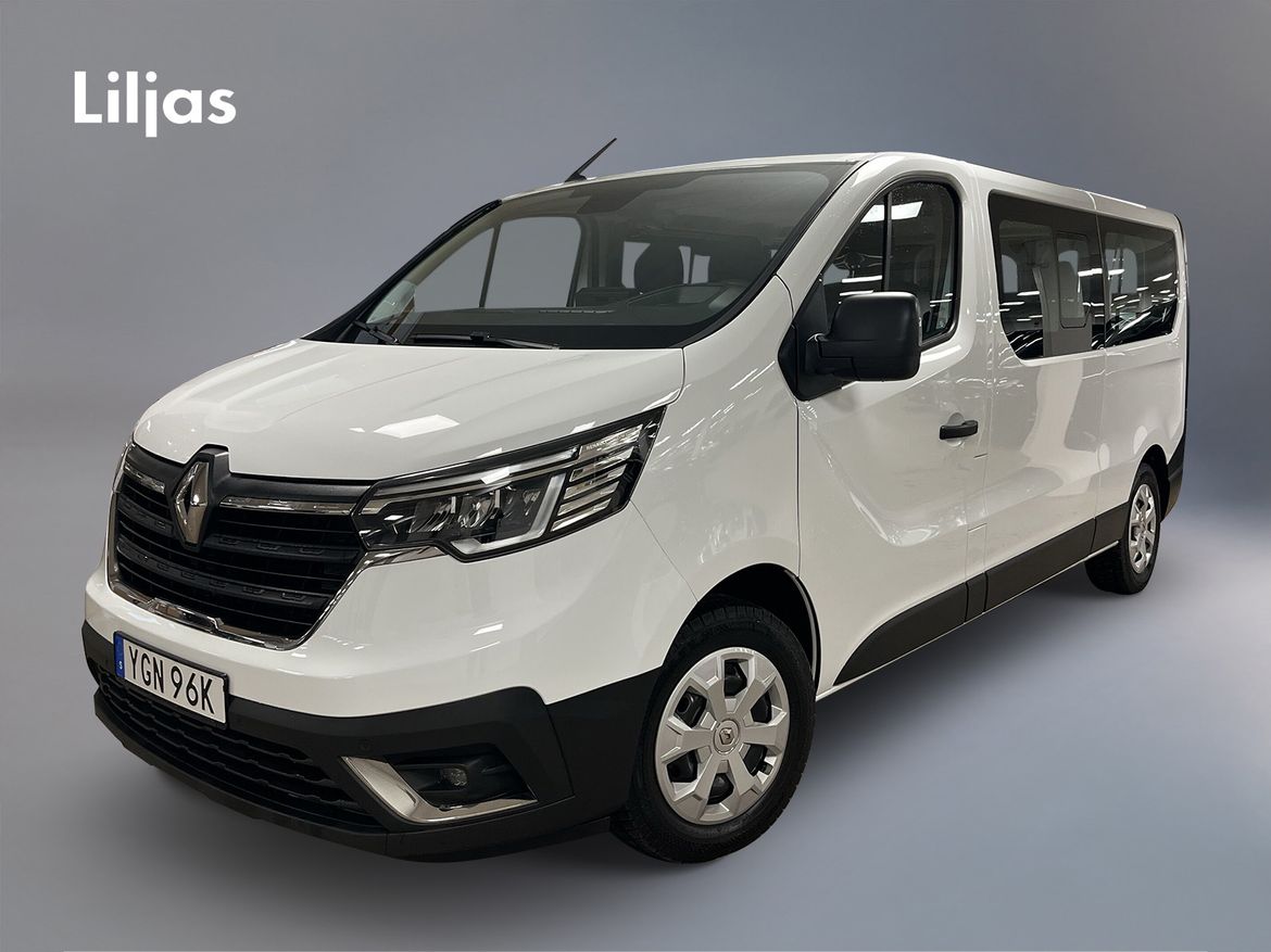 YGN96K – Renault Trafic Grand Kombi
