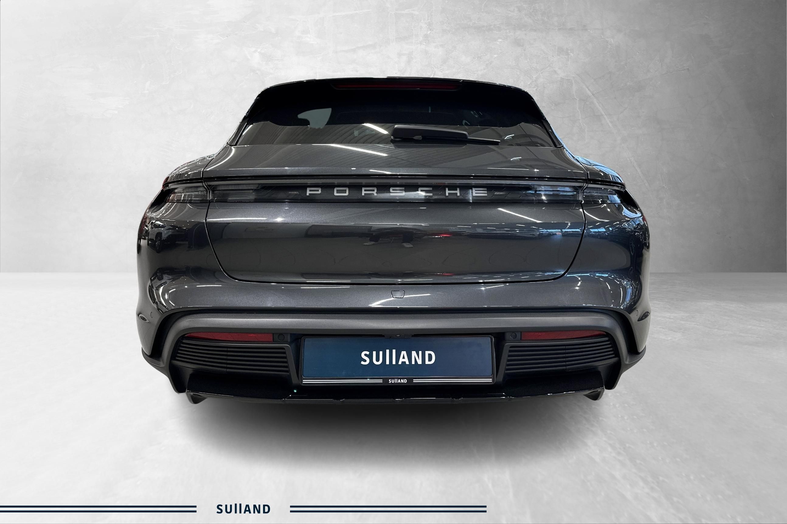 Thumnail bilde 3 av Porsche Taycan 4 Cross Turismo