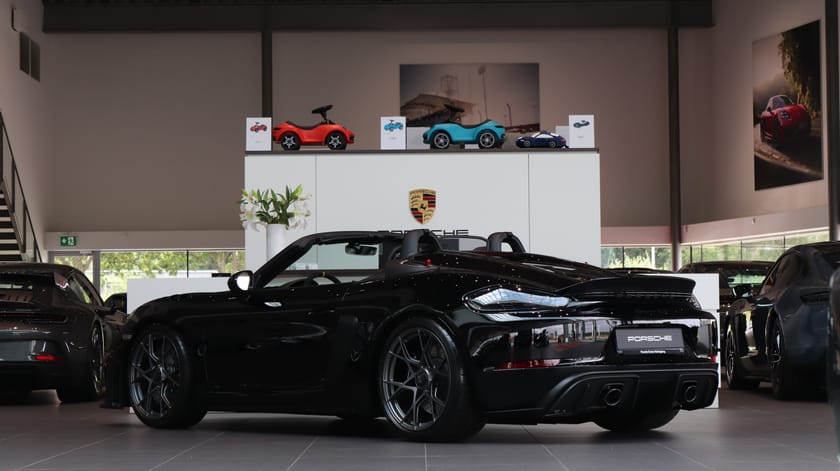 Bild 2 av Porsche 718 Spyder RS 