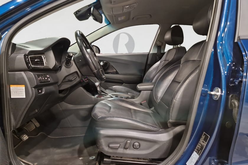 Bild 3 av Kia Niro Hybrid 141 HK AUT PLUSPKT2 DRAG NACI M&K PDC SKINN