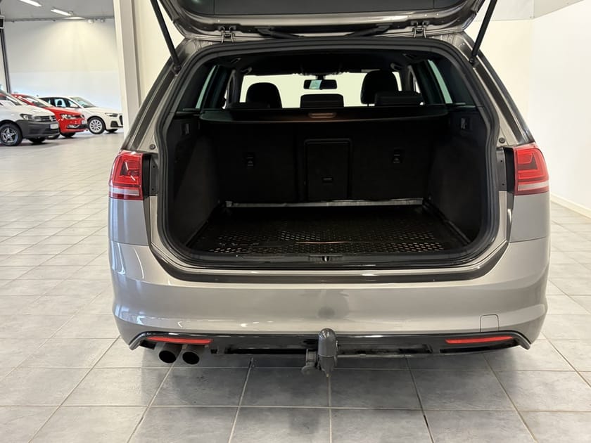 Bild 5 av Volkswagen Golf Sportscombi 1.4 TSI 150hk R-Line Drag