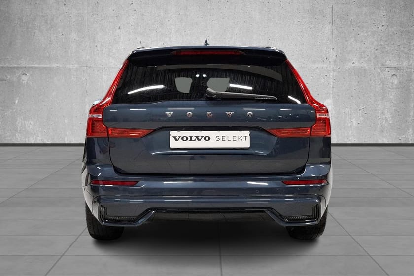 Bilde 4 av Volvo XC60 T6 AWD R-Design Luftfjæring H.Feste 360° H&K