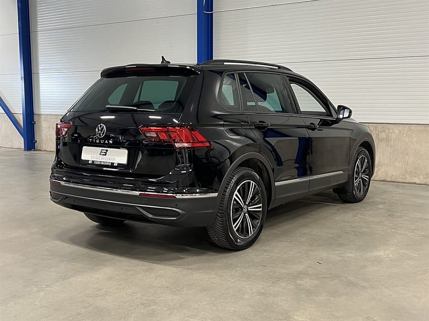 Bild 4 av Volkswagen Tiguan 1.5 TSI DSG 150 HK / Leasebar / Värmare / Drag /