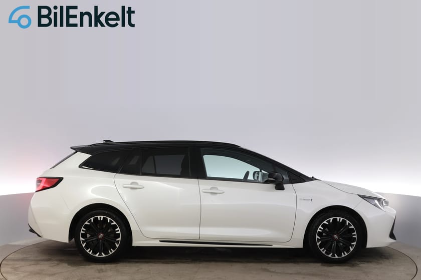 Bild 2 av Toyota Corolla Touring Sports Hybrid TS GR SPORT Bi-Tone B-Kamera