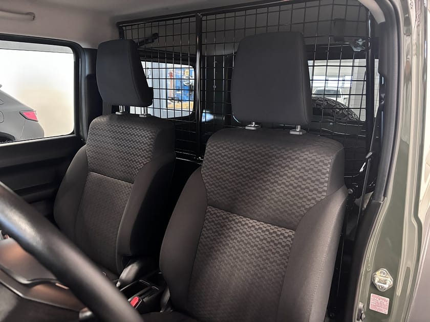 Bild 4 av Suzuki Jimny Torakku Rhino Edition, 4X4 BF Goodrich A/T däck Fri Service
