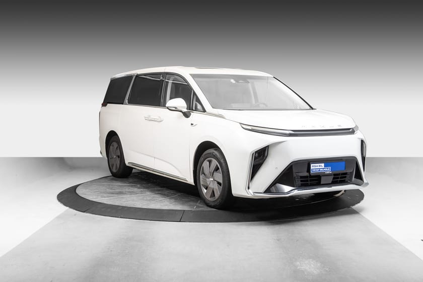 Bilde 2 av Maxus Mifa 9 360 Kamera, parkeringssensord, massasje +++