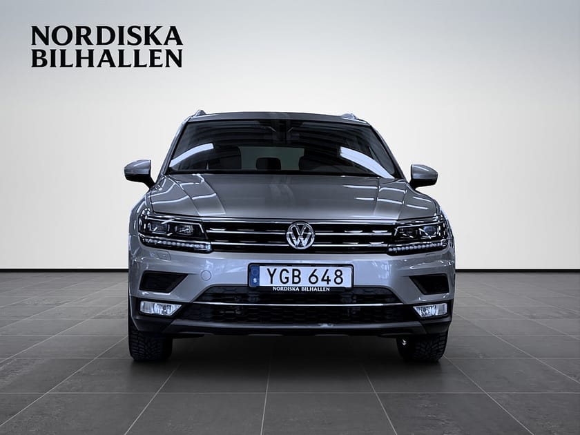 Bild 2 av Volkswagen Tiguan 2.0 TDI DPF SCR BMT 4Motion GT Apple Carp Dragkrok