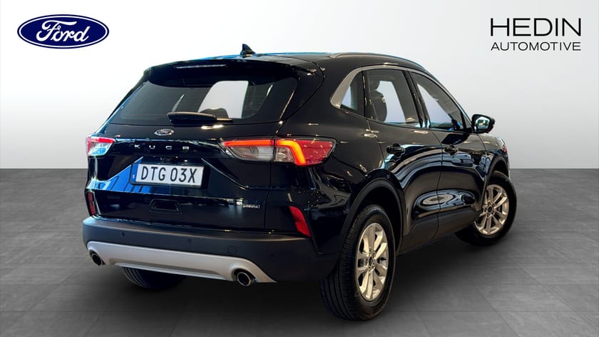 Bild 2 av Ford Kuga Plug-In Hybrid Titanium 225hk Rattvärme Carplay App-Start