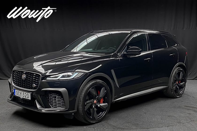 Bild 1 av Jaguar F-Pace SVR 550HK /Pano /HuD /Meridian /4.95%