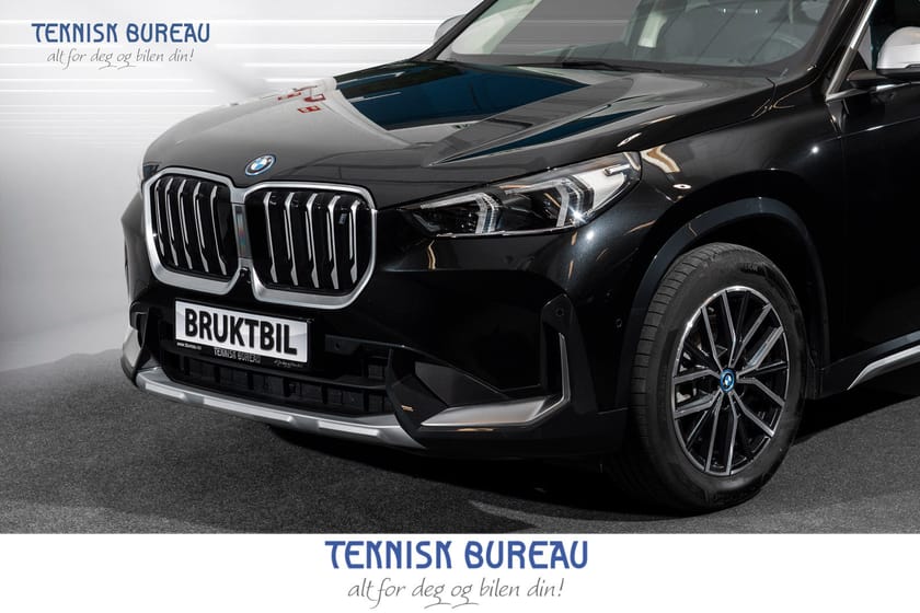 Bilde 2 av BMW iX1 xDrive30 – xLine Skinn.int, Ryggekamera