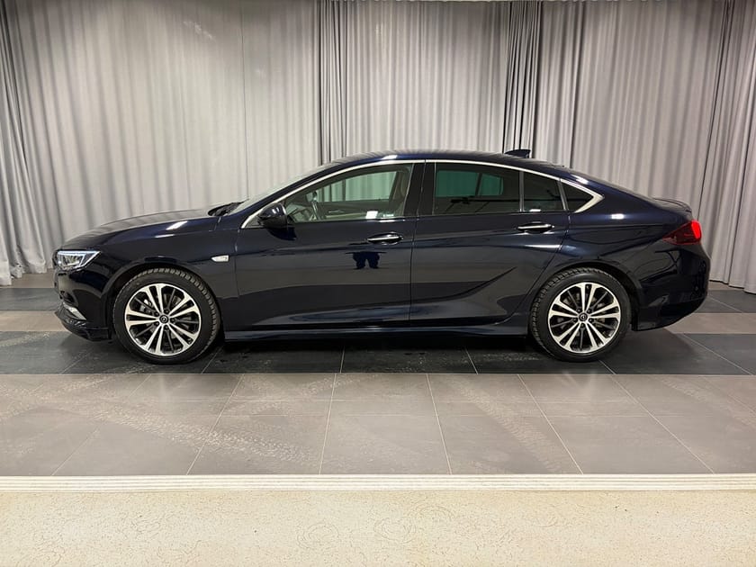 Bild 2 av Opel Insignia Grand Sport 2.0 CDTI 4x4 Business Drag Värmare Bose