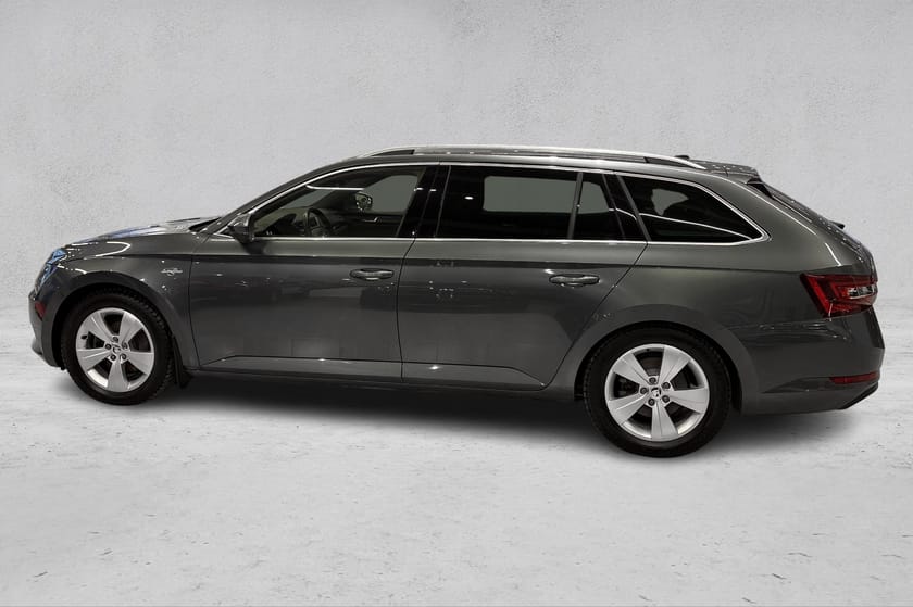 Bilde 2 av Škoda Superb Stasjonsvogn 2.0 TDI 190hk DSG|4x4|L&K|H.feste|Webasto++