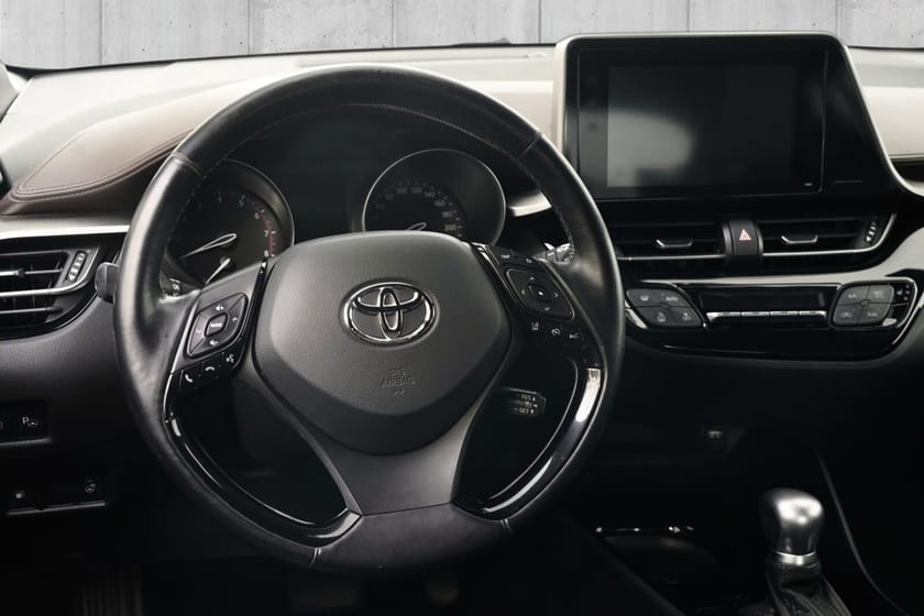 Bilde 4 av Toyota C-HR 1,2 BENSIN SUPREME AWD KAMERA ACC NORSK 24MND GARANTI
