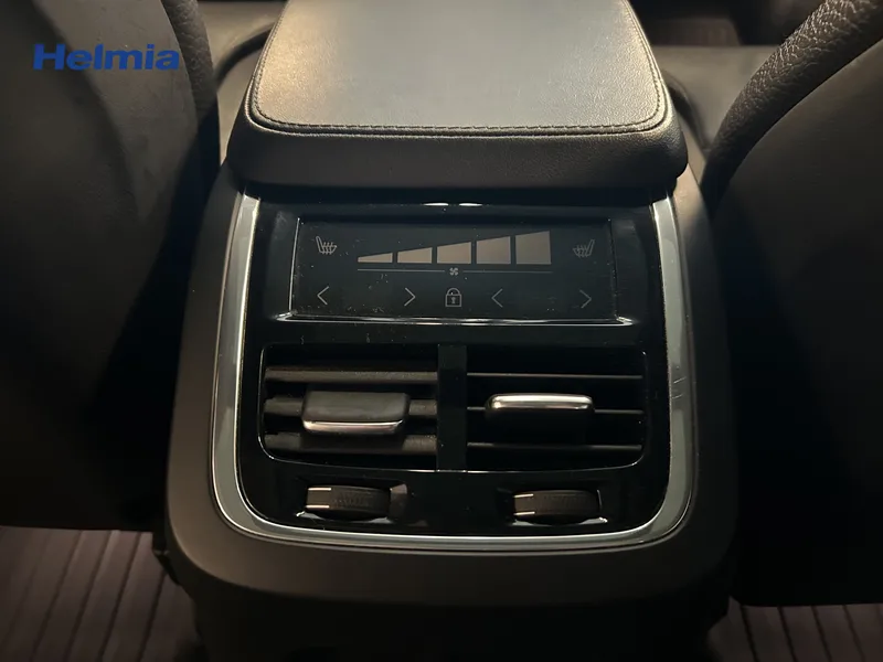 Bild 14 av 17 – Volvo XC90 7 Säten Recharge T8 Ultimate Dark