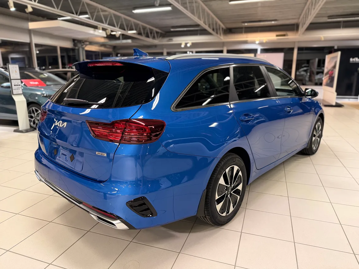 picture of a car