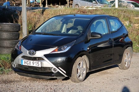 Toyota Aygo 5-dörrar 1.0 VVT-i x-shift X-PLAY Euro 6