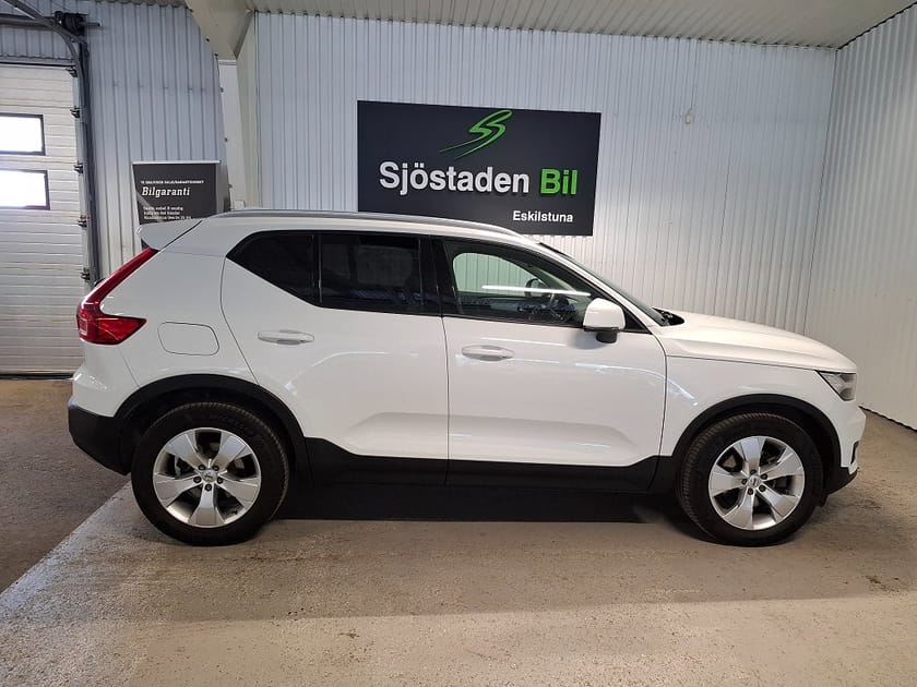 Bild 4 av Volvo XC40 B4 AWD Geartronic Momentum Advance SE Drag Navi Värmare