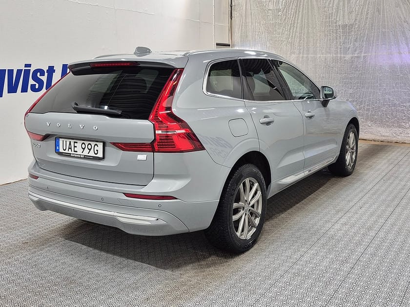 Bild 4 av Volvo XC60 T6 Recharge Core Bright plug in AWD 350HK 4x4 Panorama