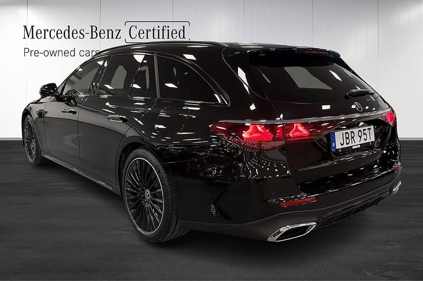 Bild 4 av Mercedes-Benz E 300 de 4MATIC T AMG Drag Burmester Superscreen Carplay