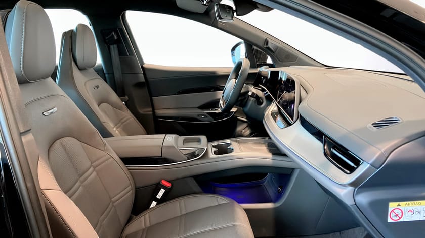 Bild 3 av Hongqi EHS7 85KWH RWD