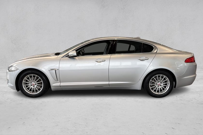 Bilde 2 av Jaguar XF | 2,2D 163hk | Limited | Ryggekamera | ++