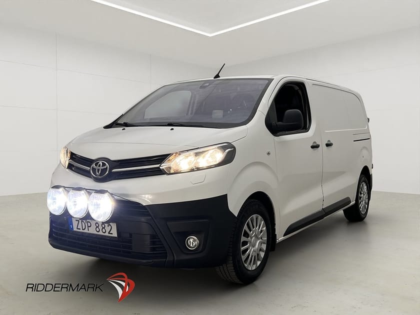 Bild 3 av Toyota Proace L2 Ny-Kamrem Värm PDC Drag HUD 2xDörr Moms