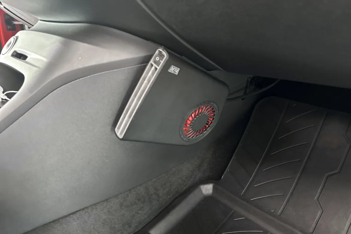 picture of a car
