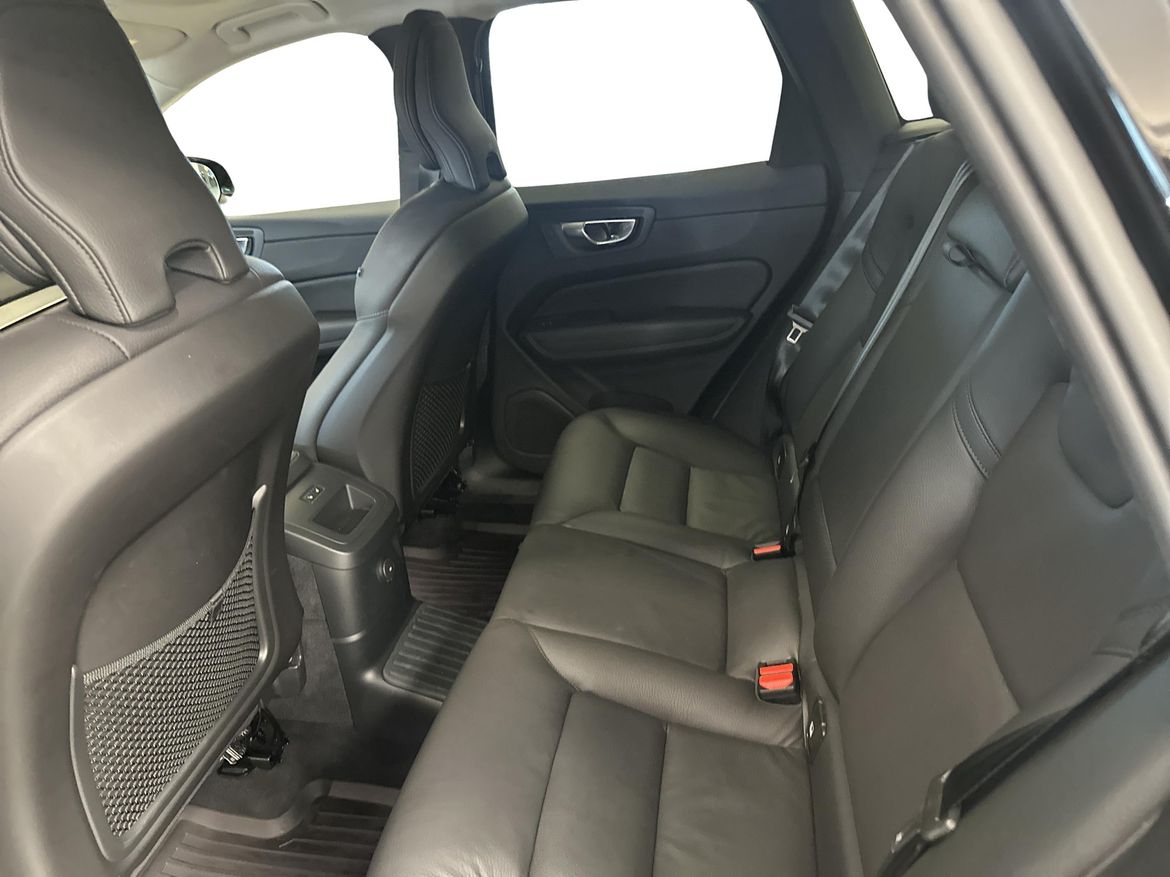 Volvo XC60 2025 - miniatyr 7