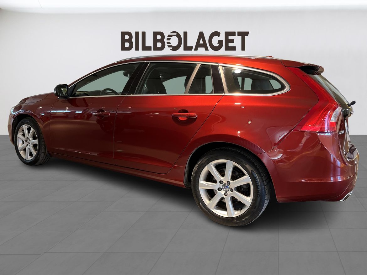 Volvo V60 2016 - miniatyr 2