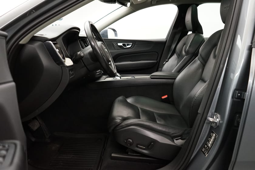 Bild 5 av Volvo XC60 T8 TE Inscription, Taklucka, Förarstol elmanövrerad, Dragkrok