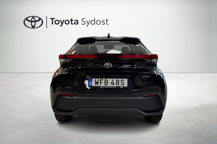 Bild 4 av Toyota C-HR PHEV 2.0 FWD Style Automat Backkamera Rattvärme Navigation
