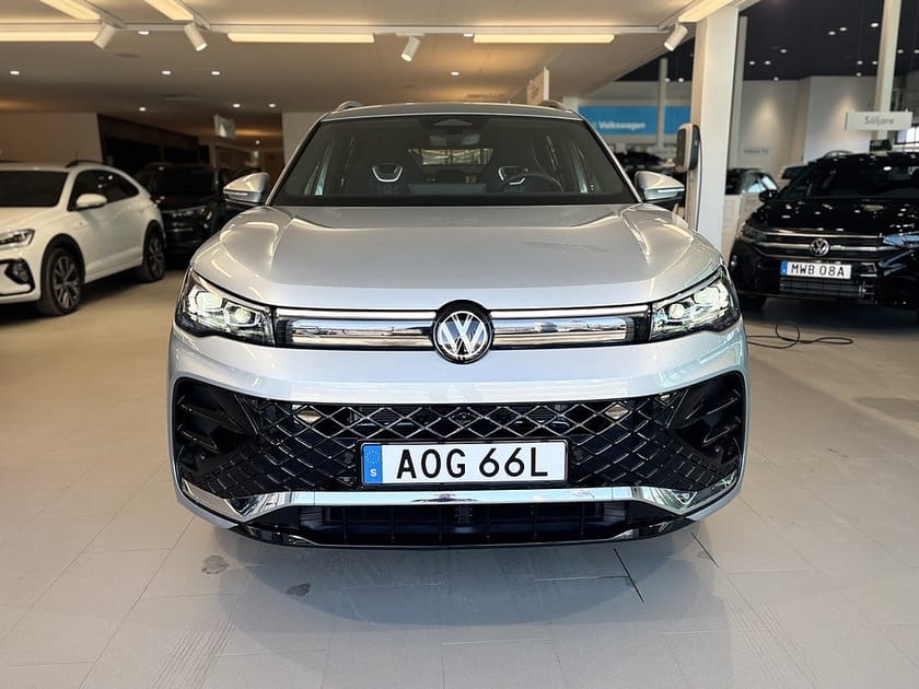 Bild 2 av Volkswagen Tiguan eHybrid R-Line-Edition SNABB LEV 4395kr/mån tom 24/5