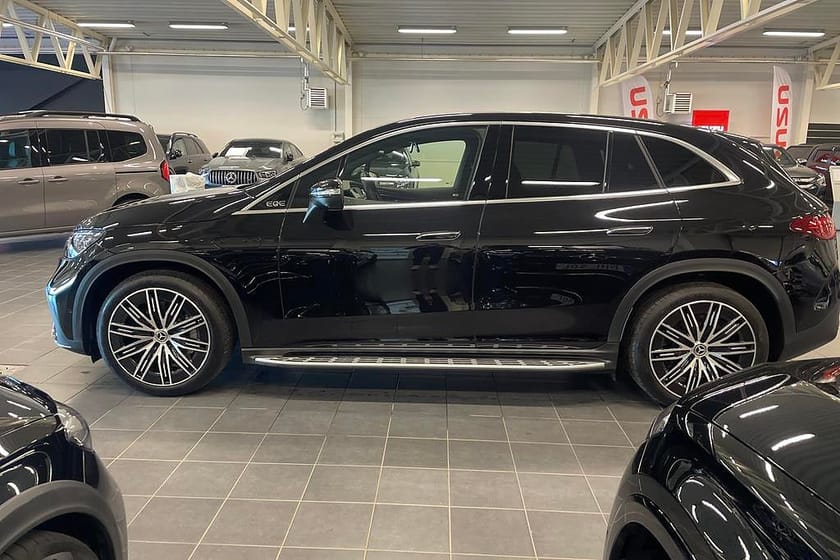 Bild 4 av Mercedes-Benz EQE SUV 350 4MATIC 4MATIC,Drag,Panorama,MOMS
