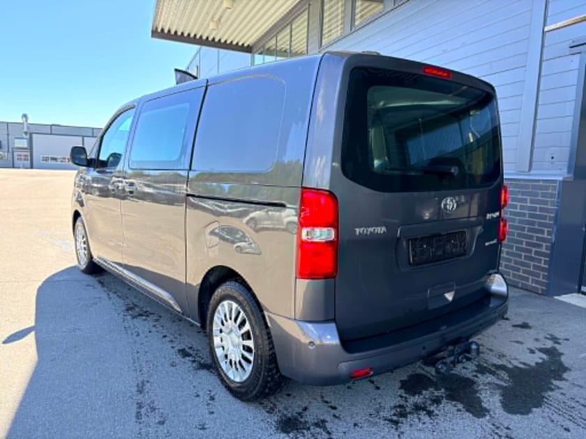 Bilde 2 av Toyota Proace Electric Lav km I Kompl. service I Meget velholdt (Comfort L1)