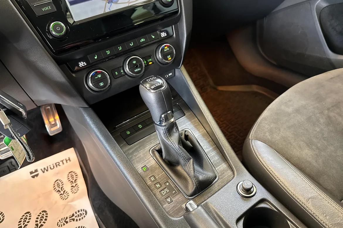 picture of a car