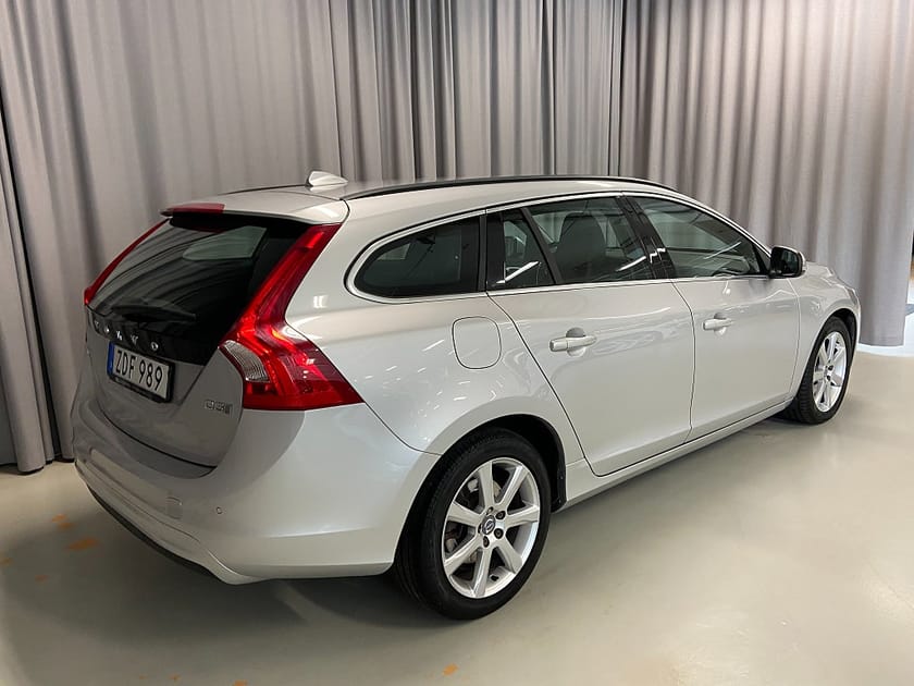 Bild 5 av Volvo V60 D3 150hk Classic Momentum Pvärm Voc