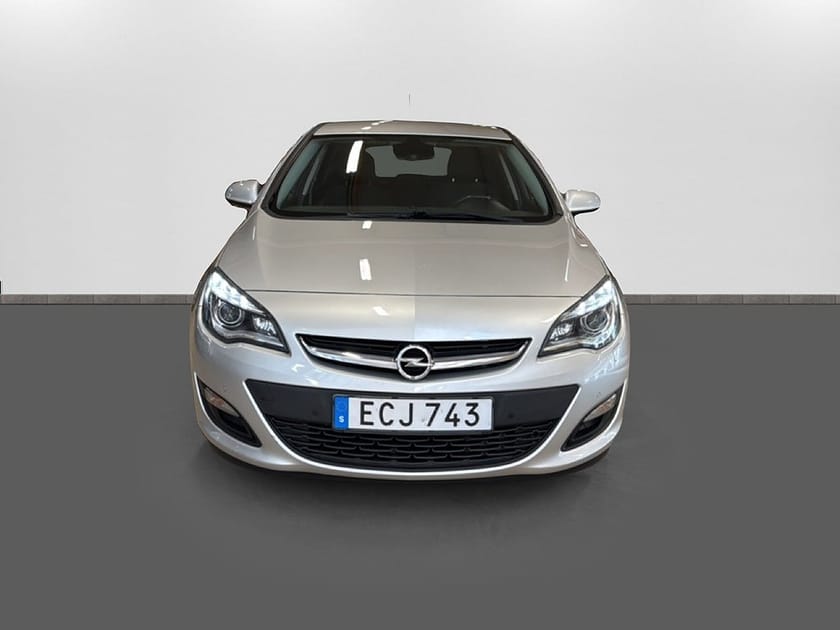 Bild 2 av Opel Astra 5D 1.4 Turbo 140hk Premiumpaket Manuell