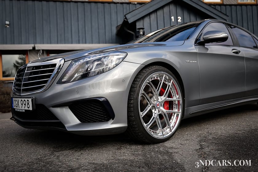 Bild 3 av Mercedes-Benz S 63 AMG 4MATIC L 22" HRE / DVD SKÄRMAR VÄRMARE SE SPEC