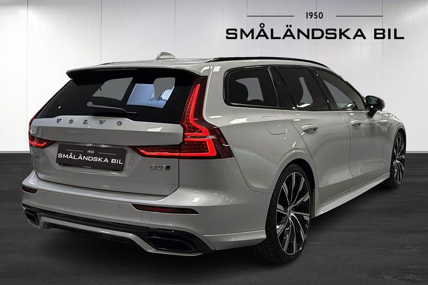 Bild 4 av Volvo V60 D4 AWD Geartronic R-Design 190hk