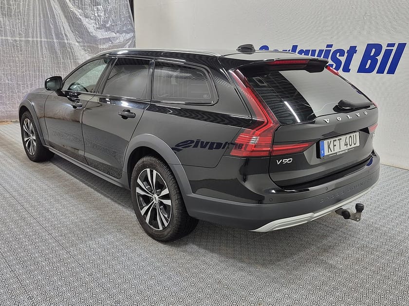 Bild 3 av Volvo V90 Cross Country B4 MILDHYBRID AWD 197HK 4x4 Advanced