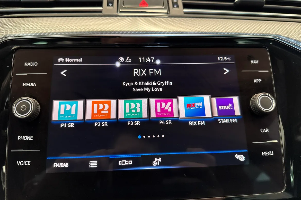 picture of a car