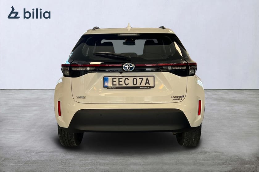 Bild 5 av Toyota Yaris Cross Hybrid AWD-i 1,5 Active Plus Värmare Nyservad