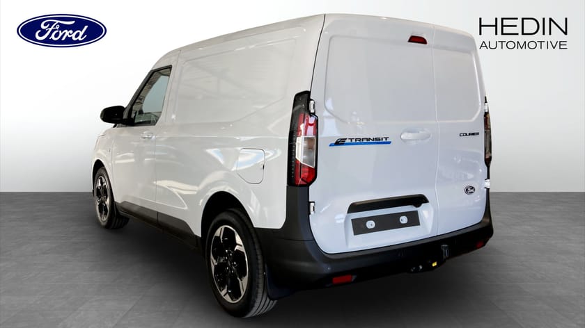 Bild 2 av Ford E-Transit Courier LIMITED SKÅP 136 Aut 292km räckvidd